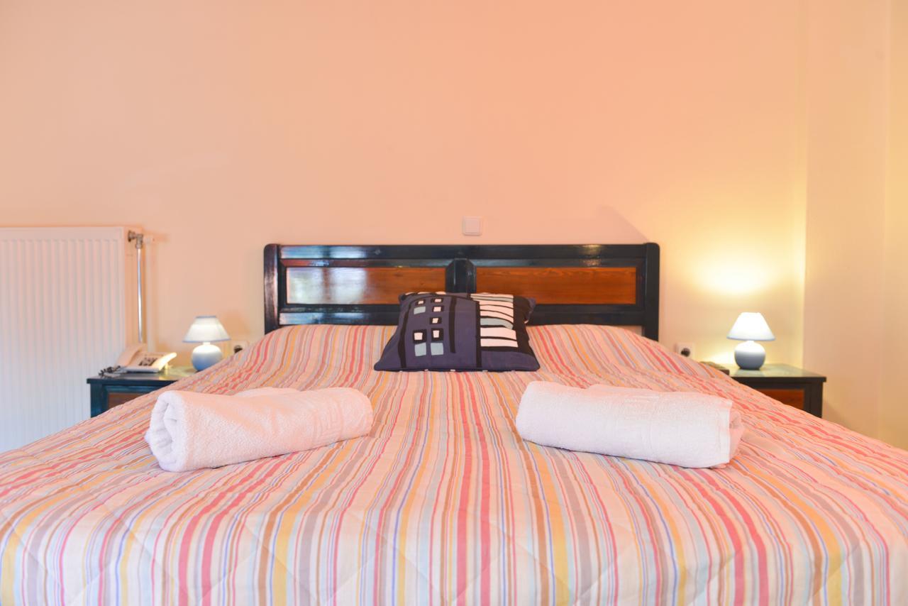 Cyclades Beach Apartments Chrisopigi  外观 照片