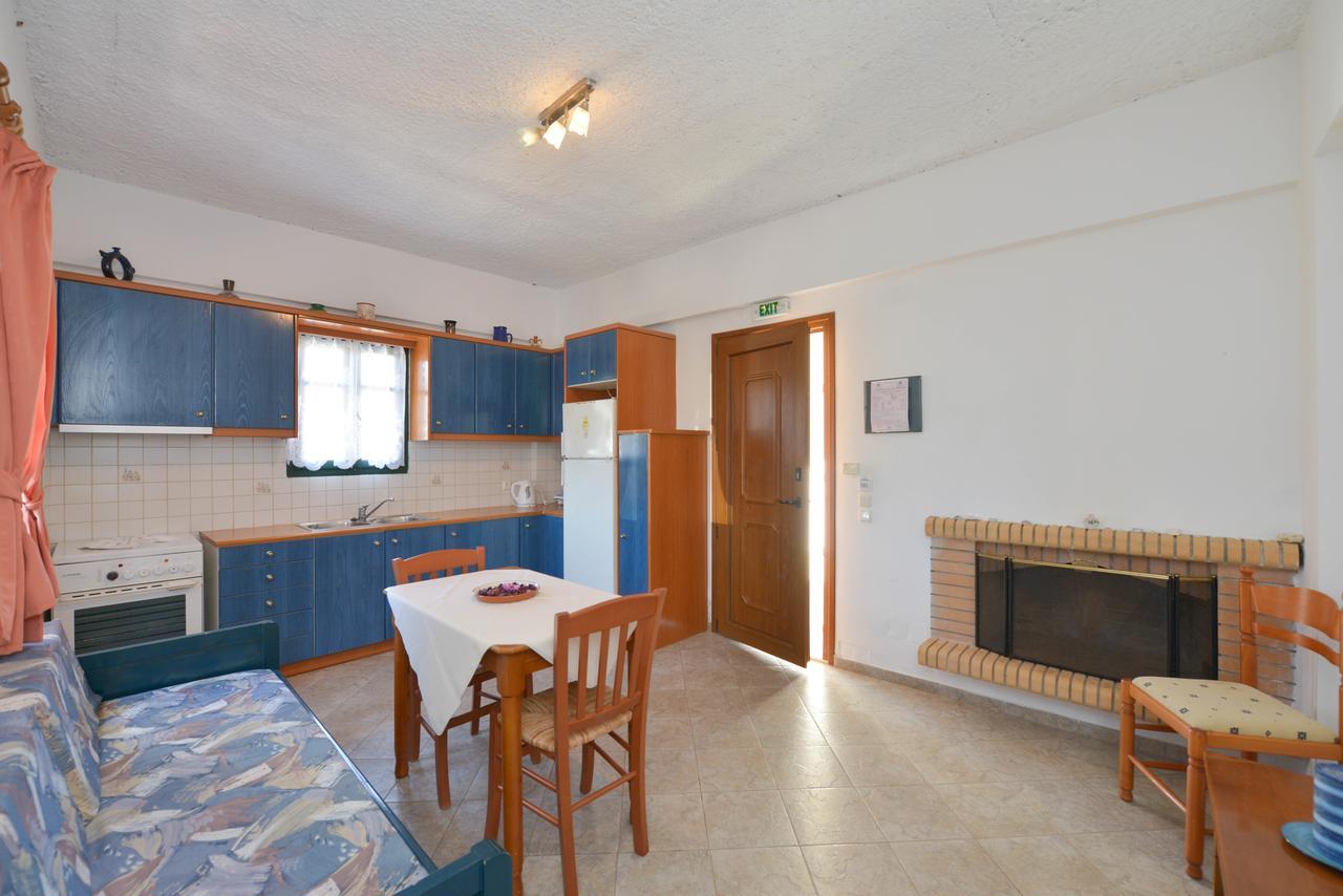 Cyclades Beach Apartments Chrisopigi  外观 照片